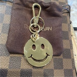 Sydney Evan VIP Smiley Face Keyring with SE Pouch